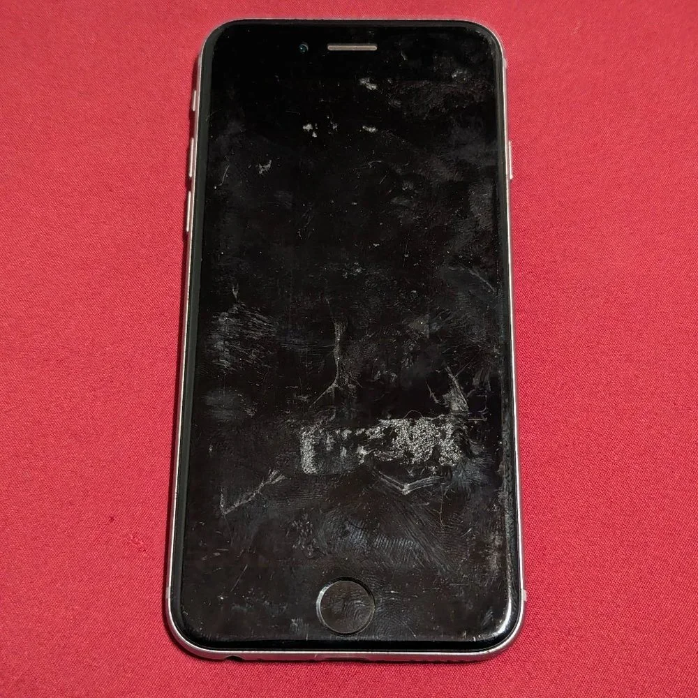 iPhone 6 (A1586) - 16 GB #47 (For parts)***